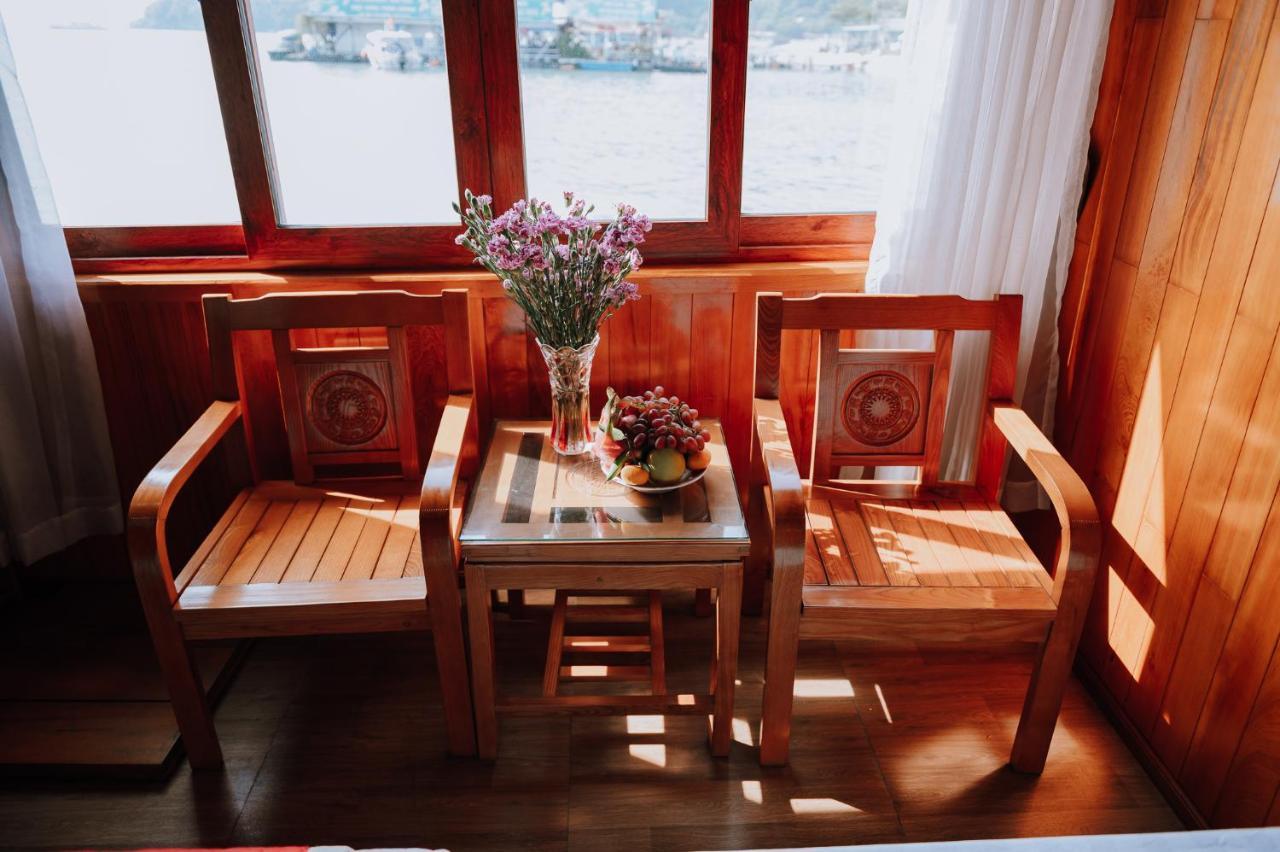 Cat Ba Bay Cruises Hotel Dong Khe Sau Exterior foto