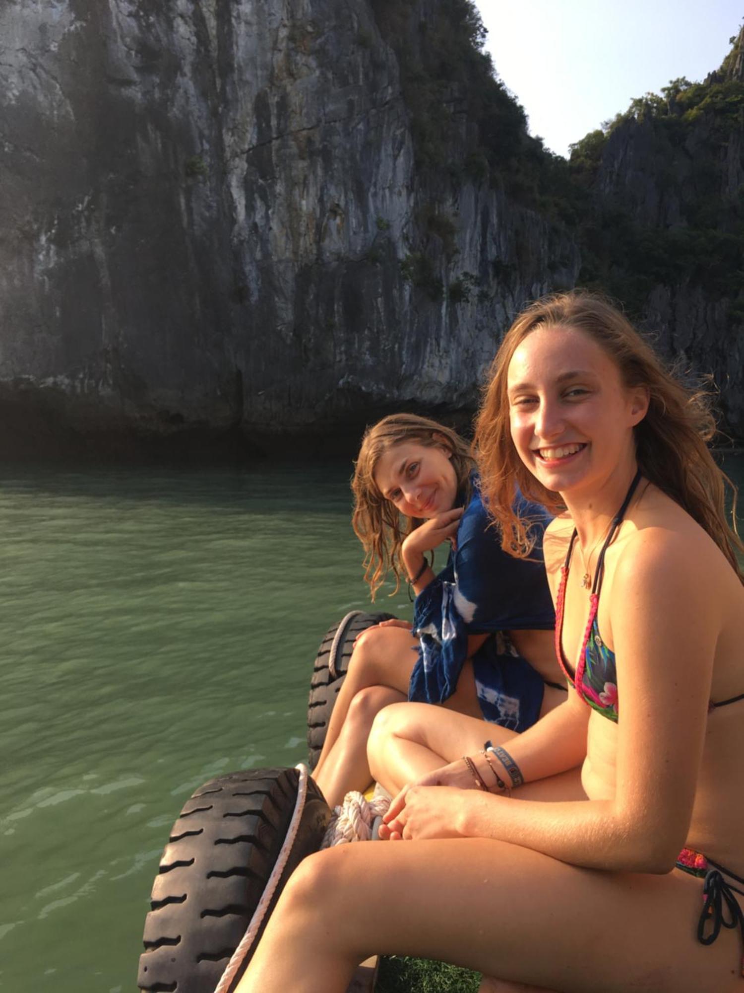 Cat Ba Bay Cruises Hotel Dong Khe Sau Exterior foto