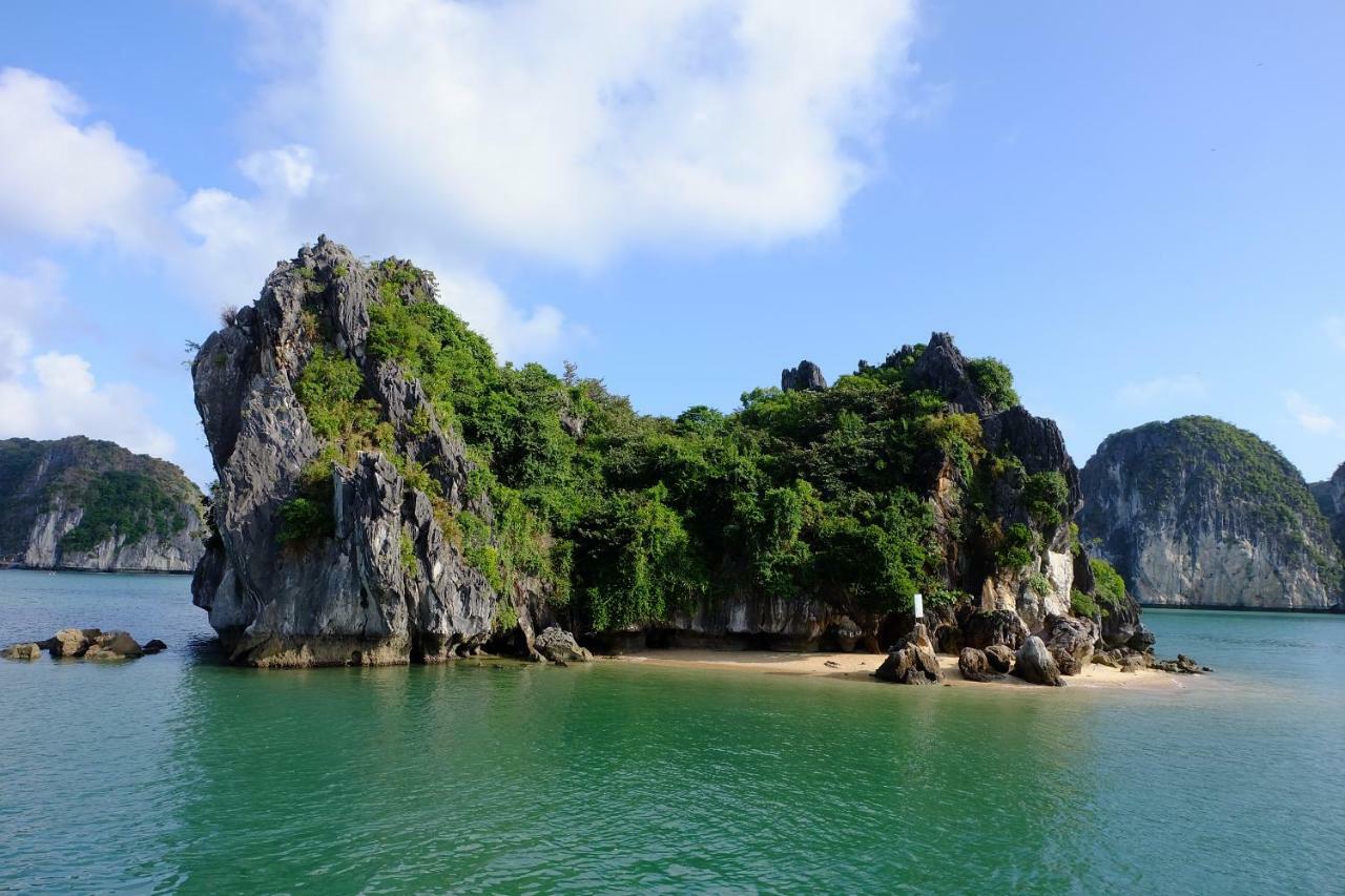 Cat Ba Bay Cruises Hotel Dong Khe Sau Exterior foto